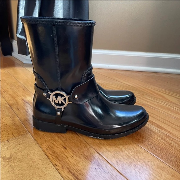 Rain Boots - Picture 3 of 4